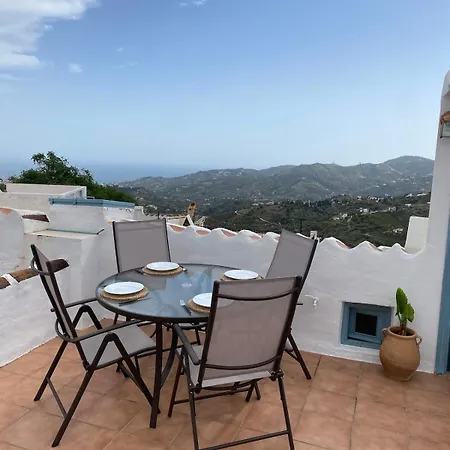 Village Town House With Sea Views And Roof Terrace Holiday home
